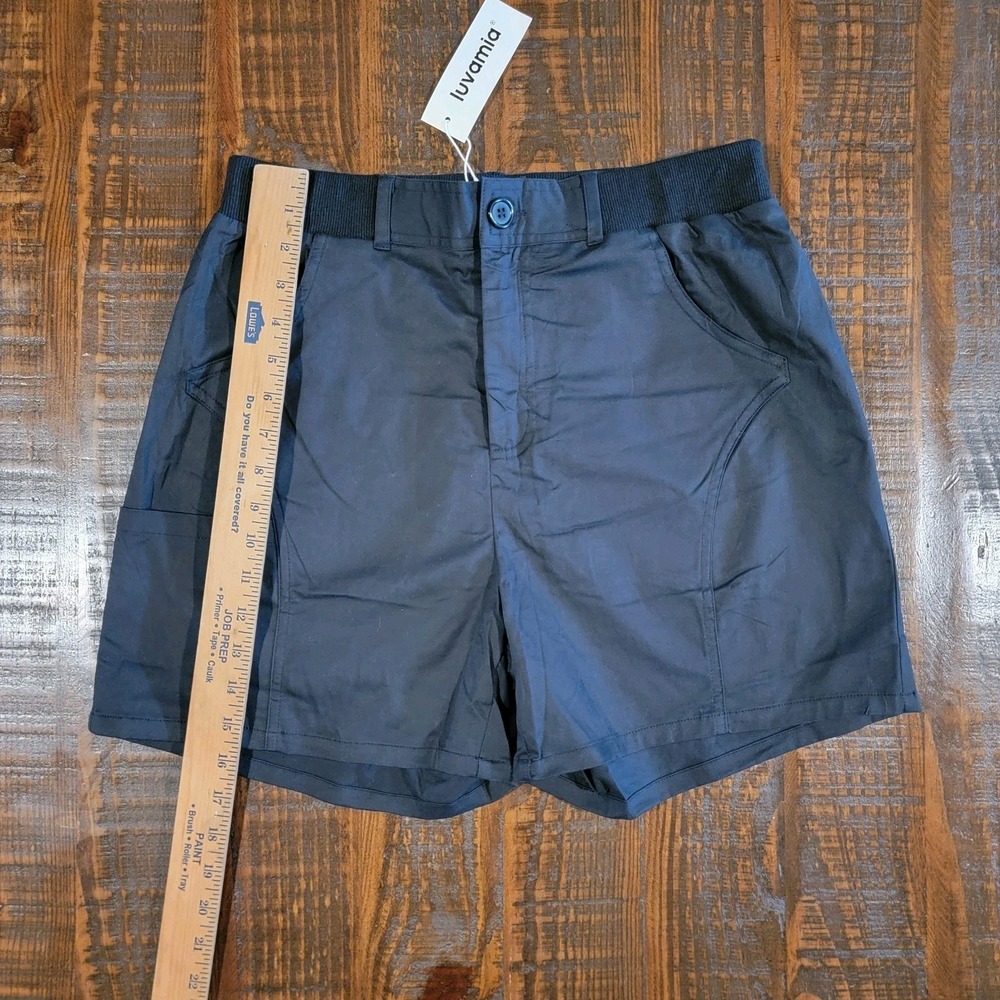 Iuvamia Woman's Shorts Black  Size Medium Mom Shorts New With Tags
